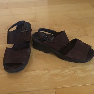 Arche platform sandals